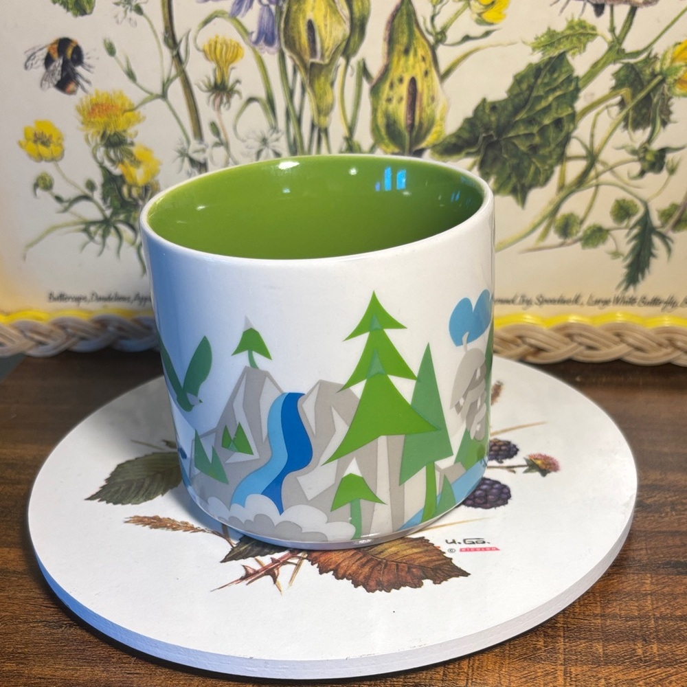Vancouver Island Green and White Mug - Picture 2 of 5
